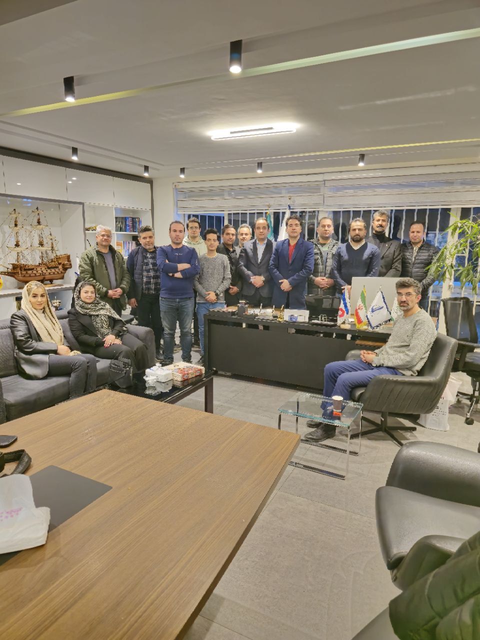 جلسه مجریان در انجمن، بررسی مشکلات و مسائل شرکت‌ها